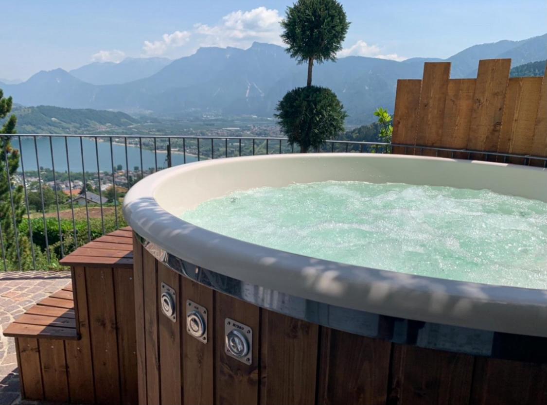 Alpinlake Lodge & Wellness Bosentino Bagian luar foto